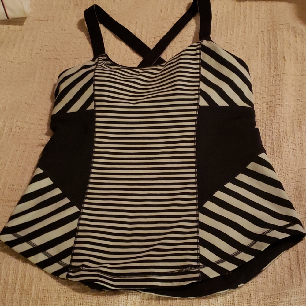 Lululemon tank top size 8